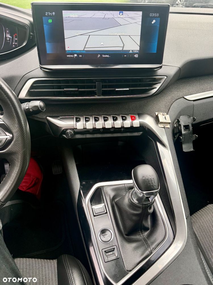 Peugeot 3008 PureTech 130 Stop & Start GPF Allure - 19