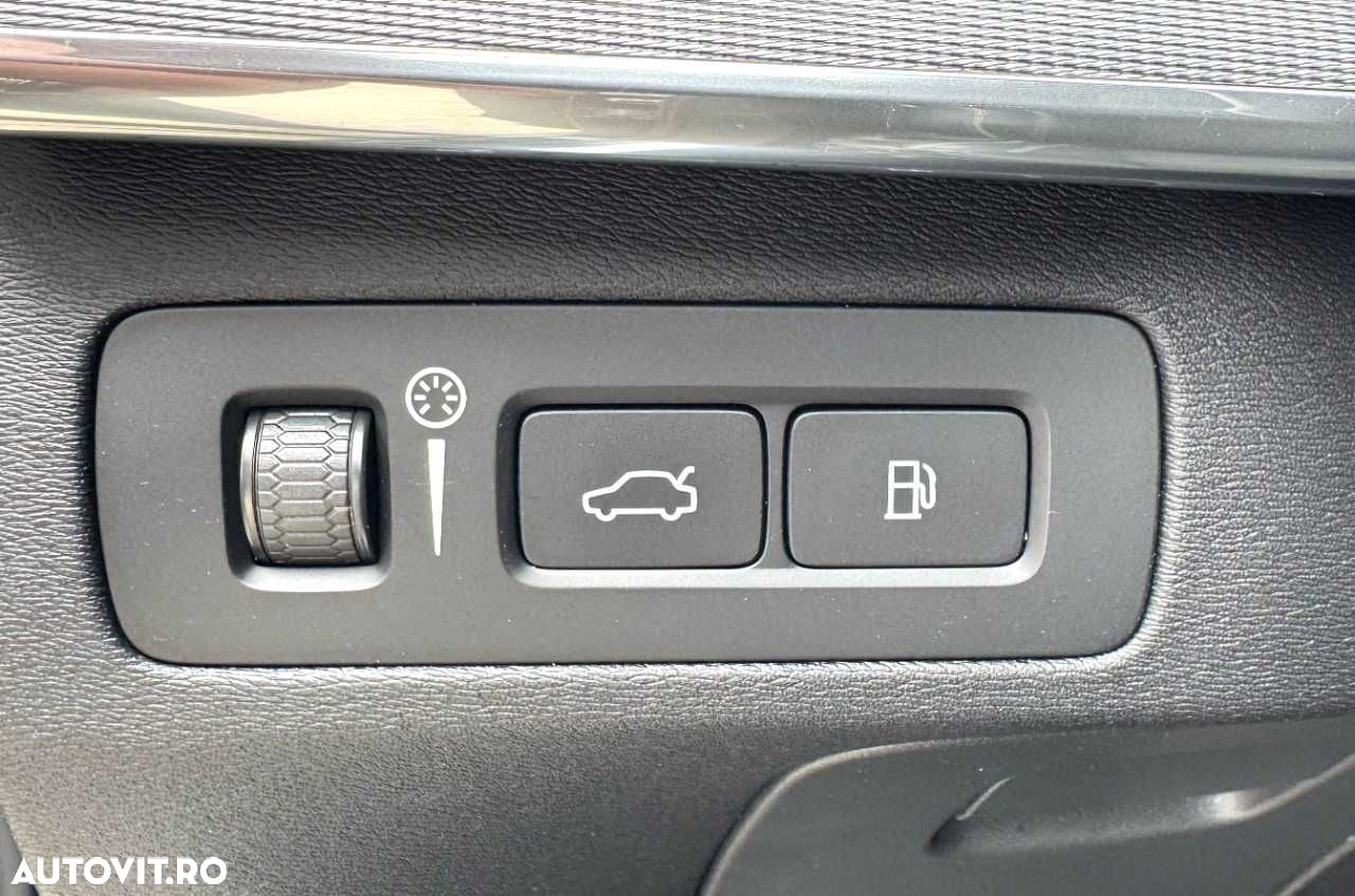 Volvo XC 90 - 23