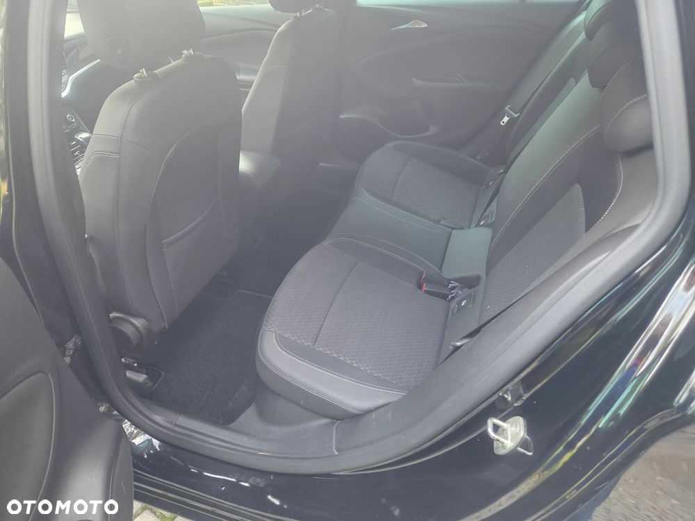 Opel Astra 1.4 Turbo Start/Stop Ultimate - 25