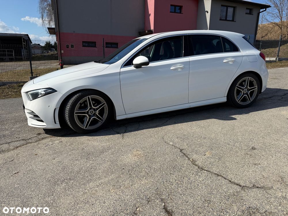 Mercedes-Benz Klasa A 200 AMG Line 7G-DCT - 3