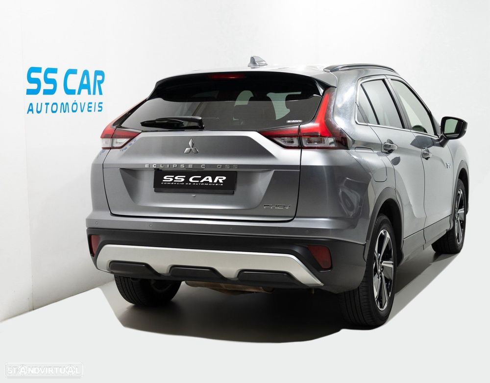 Mitsubishi Eclipse Cross 2.4 PHEV eMotion - 3