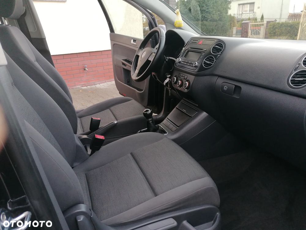 Volkswagen Golf Plus - 13