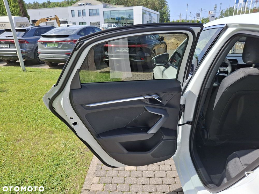 Audi A3 Limousine - 18