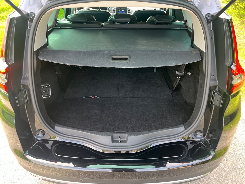 Renault Grand Scenic - 28