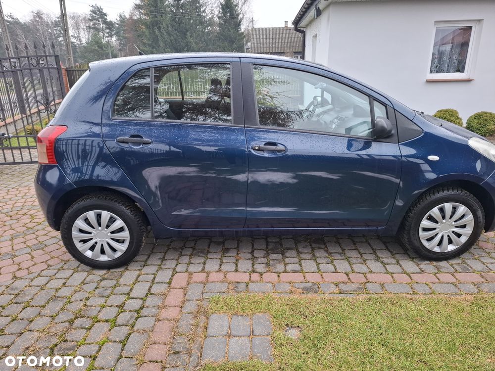 Toyota Yaris - 7