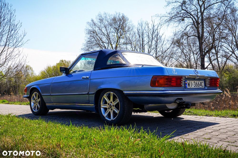Mercedes-Benz SL - 22
