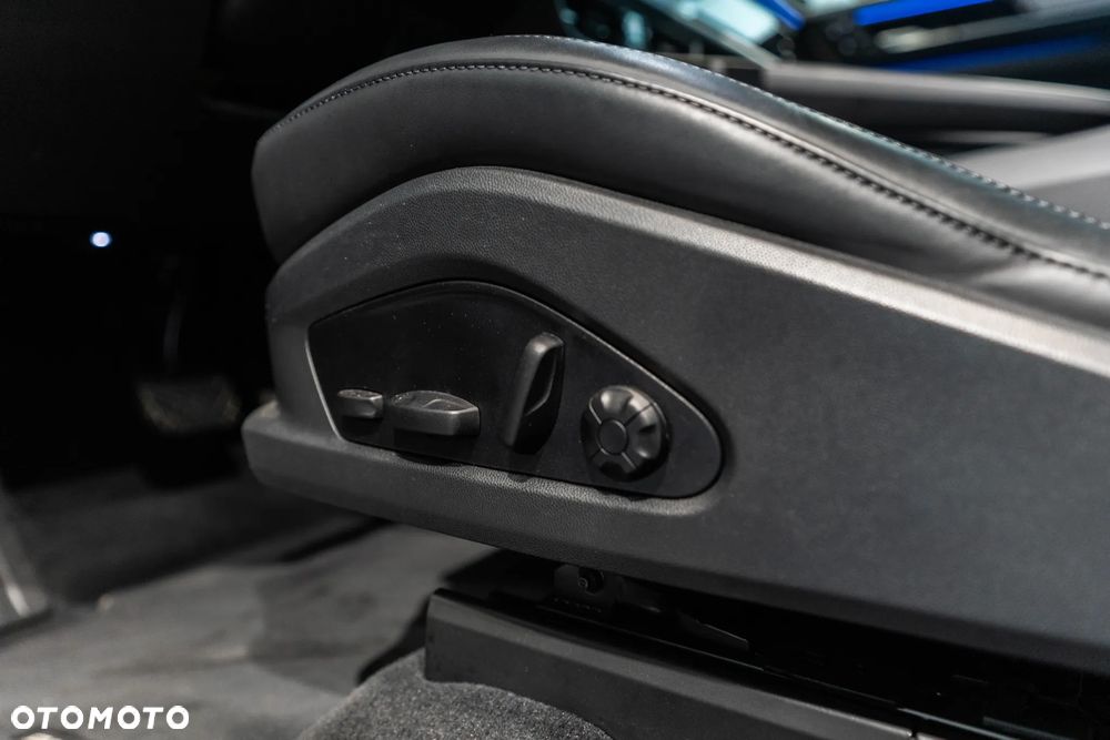 Porsche Macan - 27