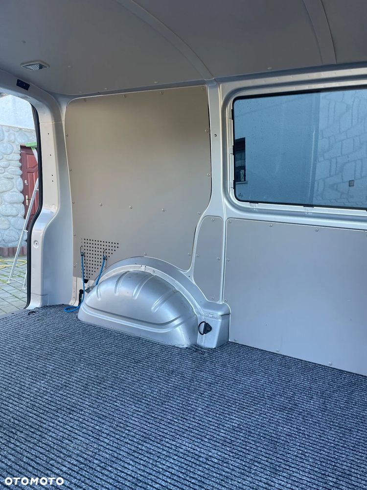 Volkswagen Transporter - 19