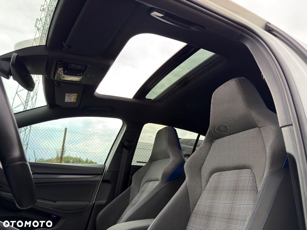 Volkswagen Golf 1.4 eHybrid OPF DSG GTE - 24