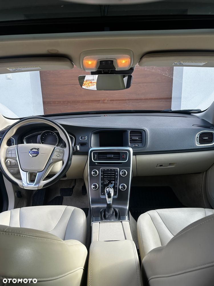 Volvo V60 T5 Drive-E Momentum - 20