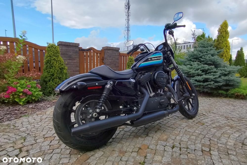 Harley-Davidson Sportster Iron 1200 - 2