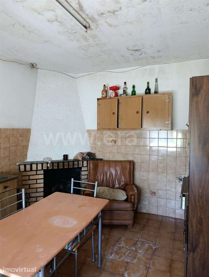 Moradia Geminada T2 / Covilhã, Orjais - Grande imagem: 3/12