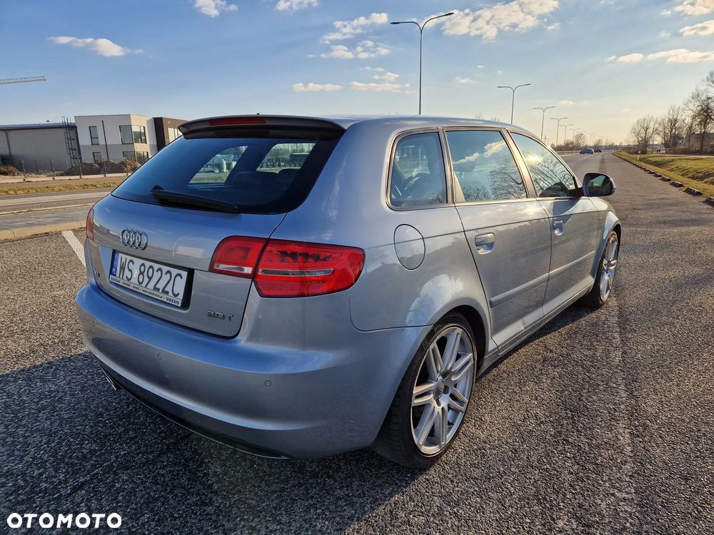 Audi A3 Sportback 2.0 TFSI S line Sportpaket - 4