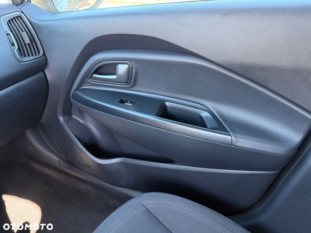 Kia Rio 1.4 XL - 27