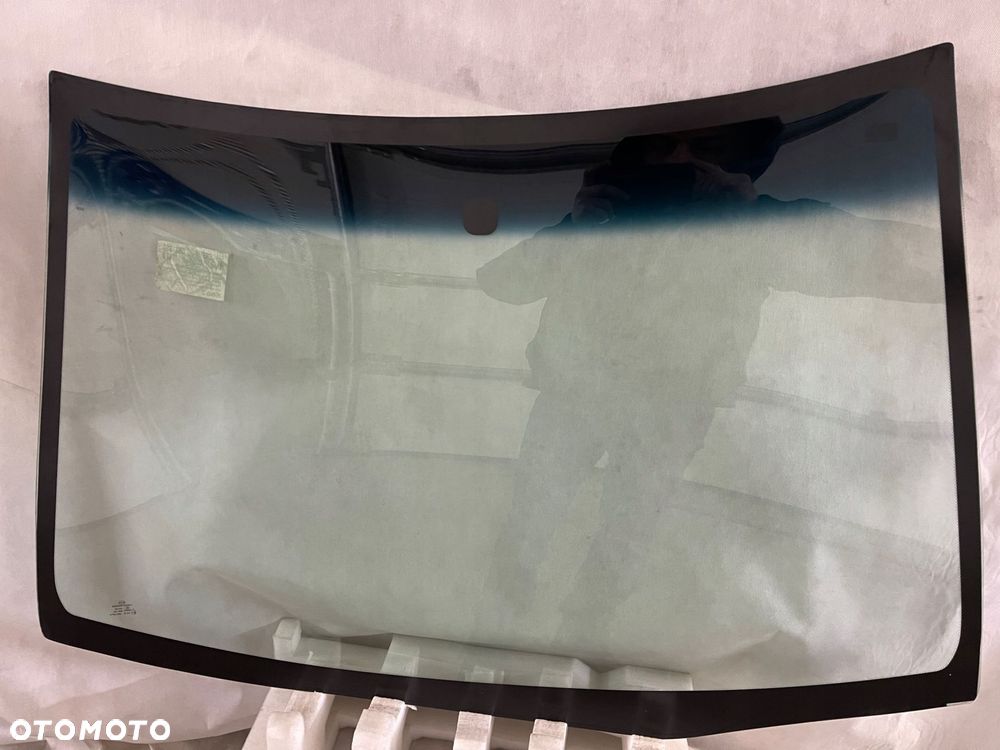mitsubishi space runner szyba przednia po 2000- - 3