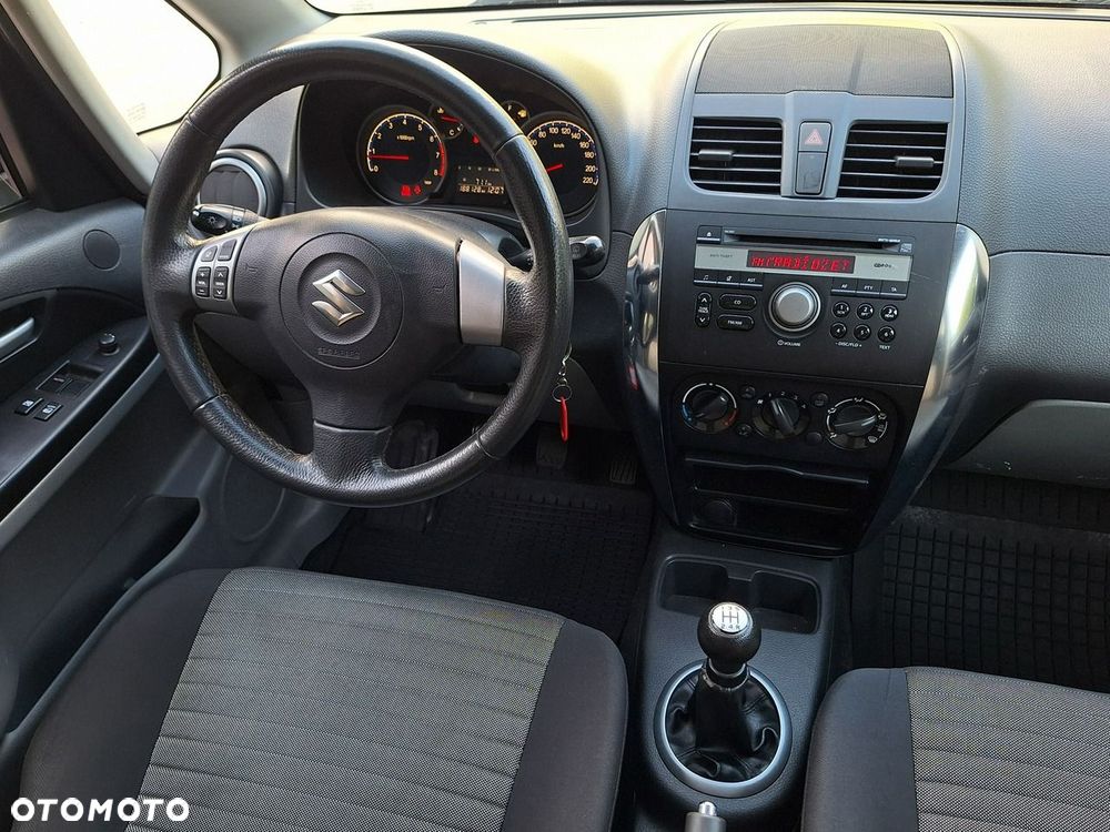 Suzuki SX4 - 5