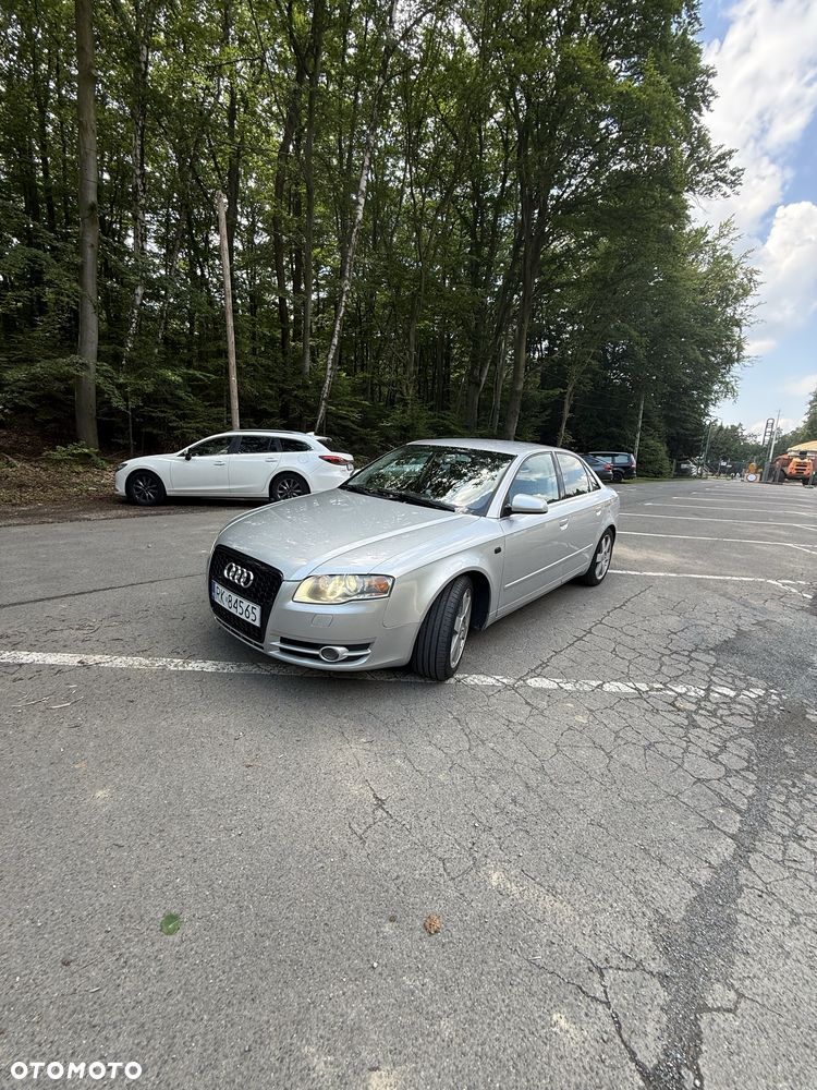 Audi A4 Limousine - 7