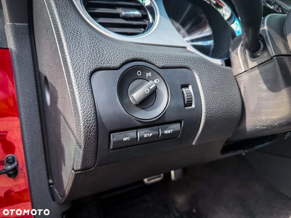 Ford Mustang 3.7 V6 Premium - 15