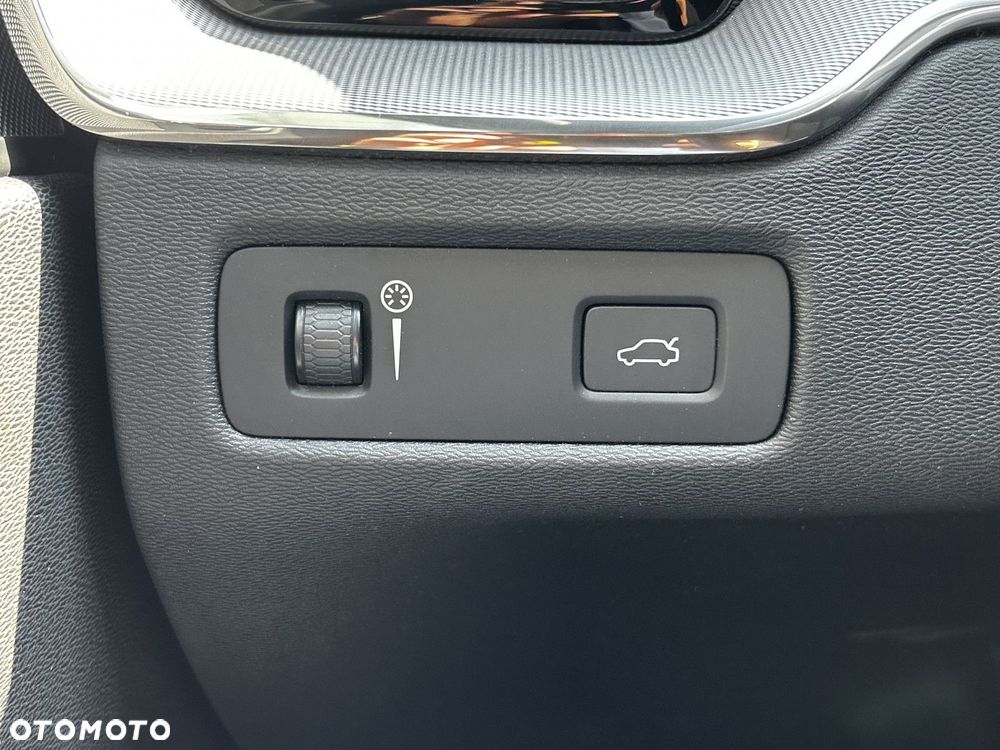 Volvo XC 60 - 21