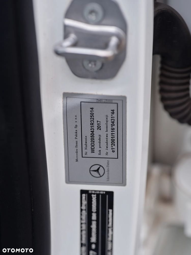 Mercedes-Benz Klasa C 200 4-Matic 9G-TRONIC - 28