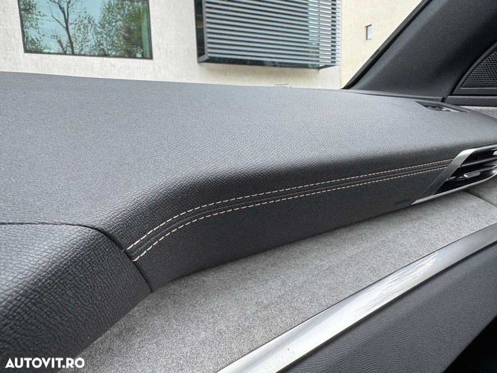 Peugeot 3008 PHEV 300 EAT8 4X4 GT - 33