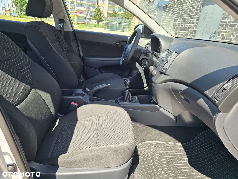 Hyundai i30 i30cw 1.4 Edition Plus - 21
