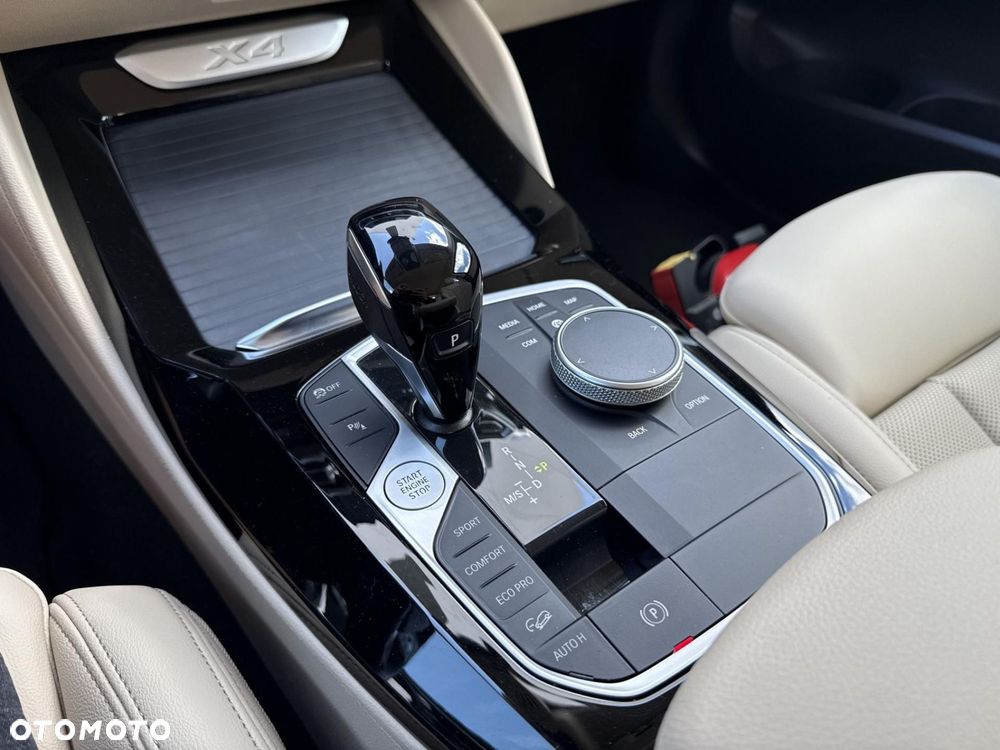 BMW X4 - 15