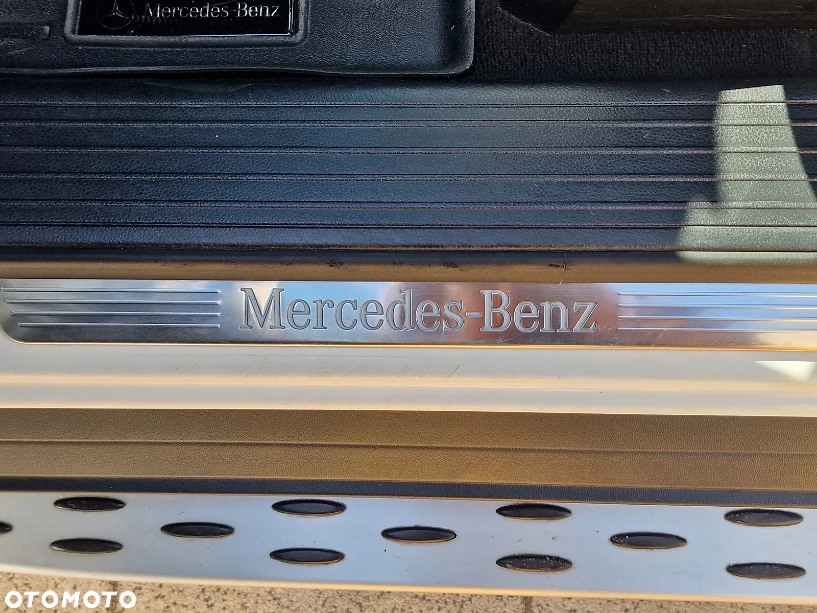 Mercedes-Benz GLE 350 d 4Matic 9G-TRONIC AMG Line - 34