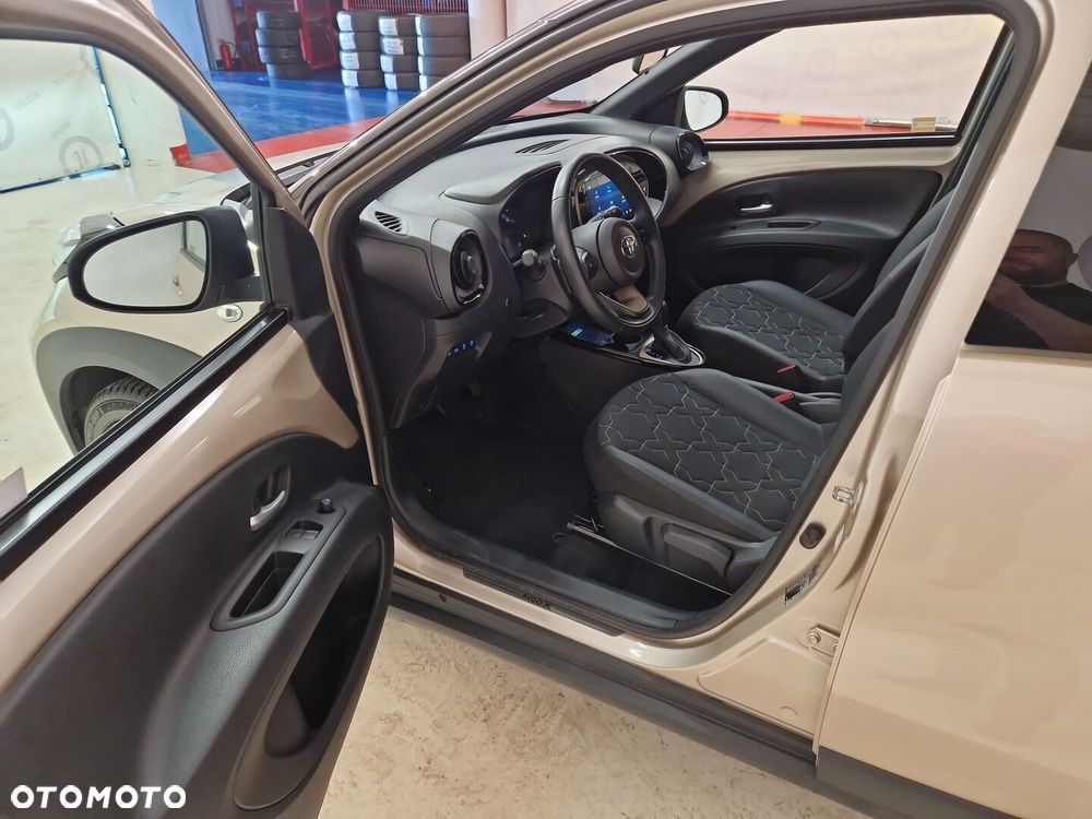 Toyota Aygo X - 11
