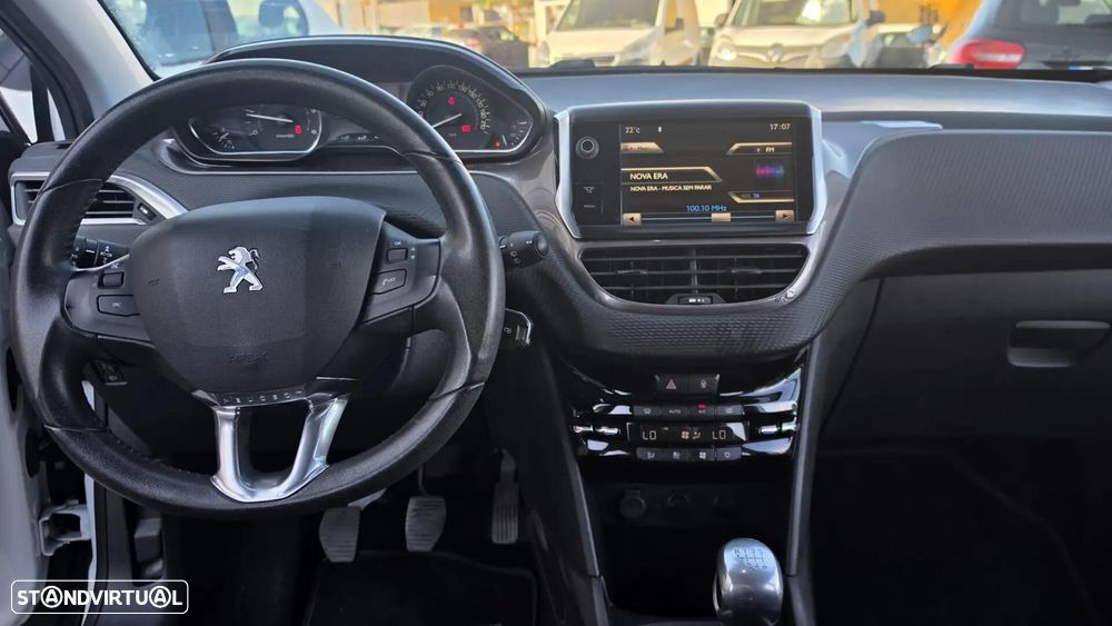 Peugeot 2008 1.6 e-HDi Allure - 7