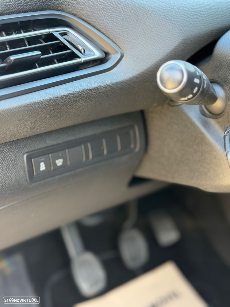 Peugeot 308 PureTech 110 Stop & Start Allure - 17