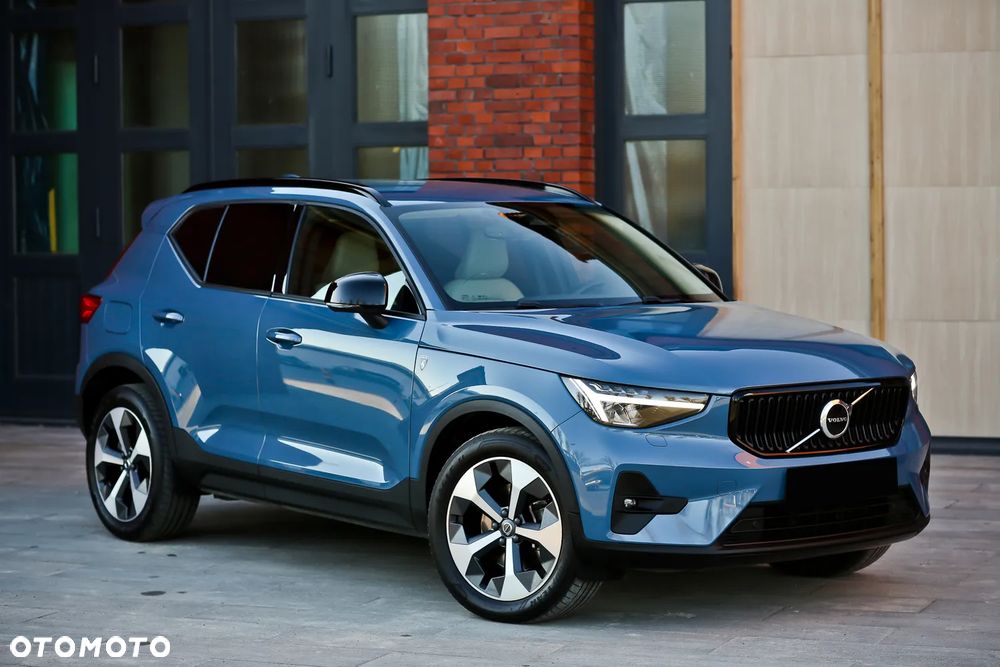 Volvo XC 40 B4 B AWD DKG Ultimate Bright - 5