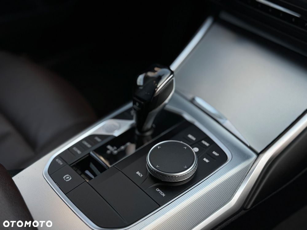 BMW Seria 3 320d Luxury Line - 30