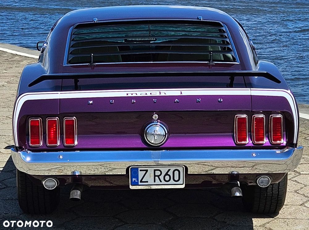 Ford Mustang - 3