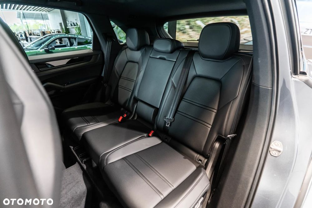 Porsche Cayenne E-Hybrid PHEV Black Edition - 13