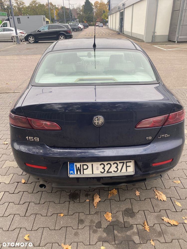 Alfa Romeo 159 2006 photo 2