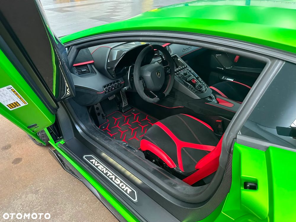 Lamborghini Aventador SVJ - 19