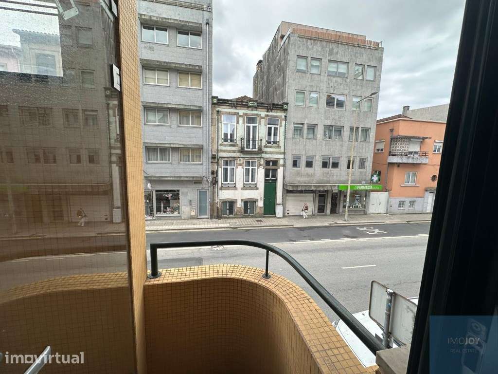 Apartamento T1 no Porto - Grande imagem: 4/19