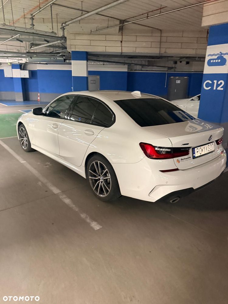 BMW Seria 3 330i xDrive Sport Line - 5