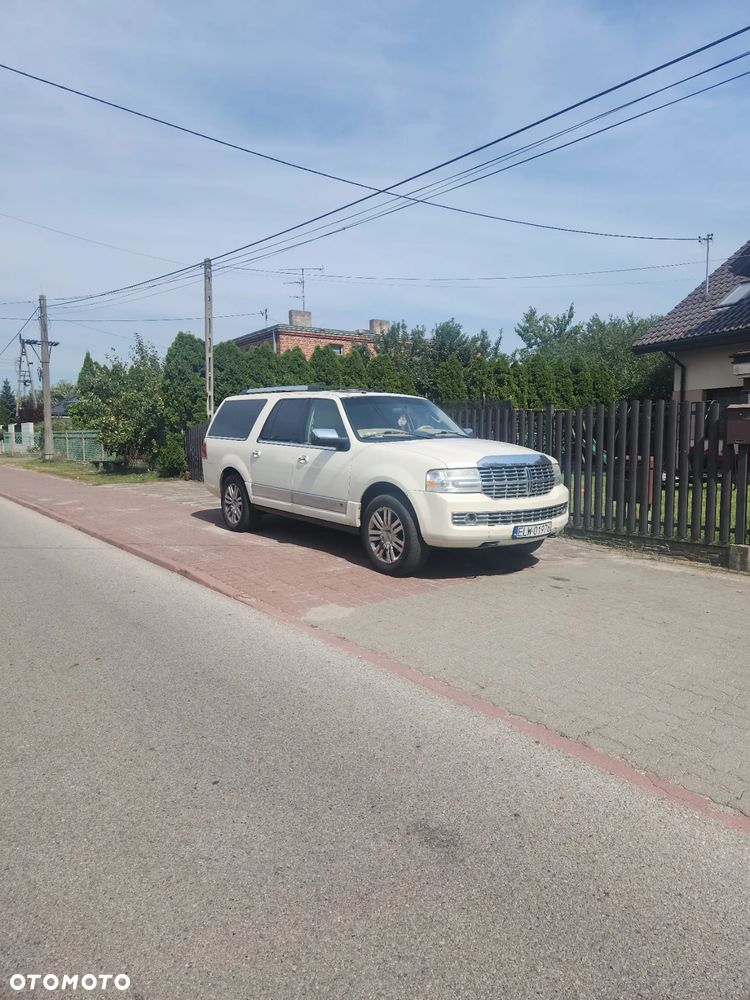 Lincoln Navigator 5.4 L 4x4 - 5