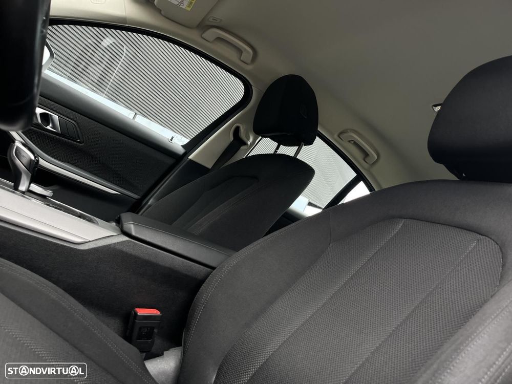 BMW 330 e Corporate Edition Auto - 8