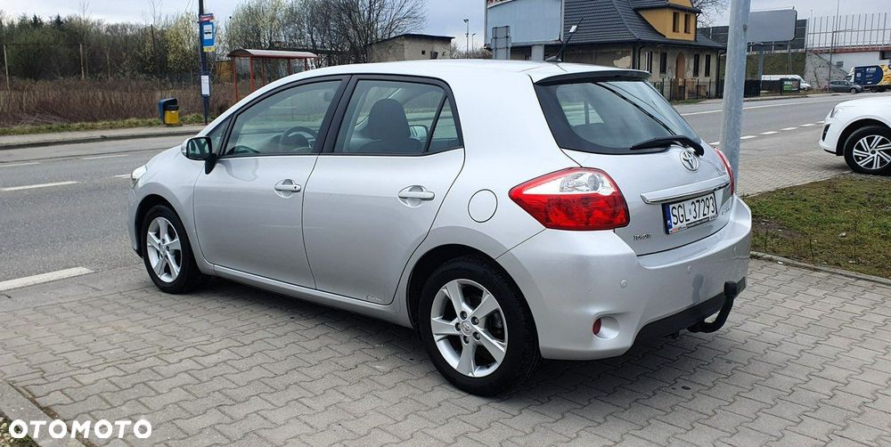 Toyota Auris - 4