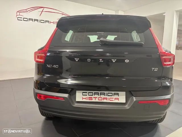 Volvo XC 40 1.5 T2 Momentum Plus - 14
