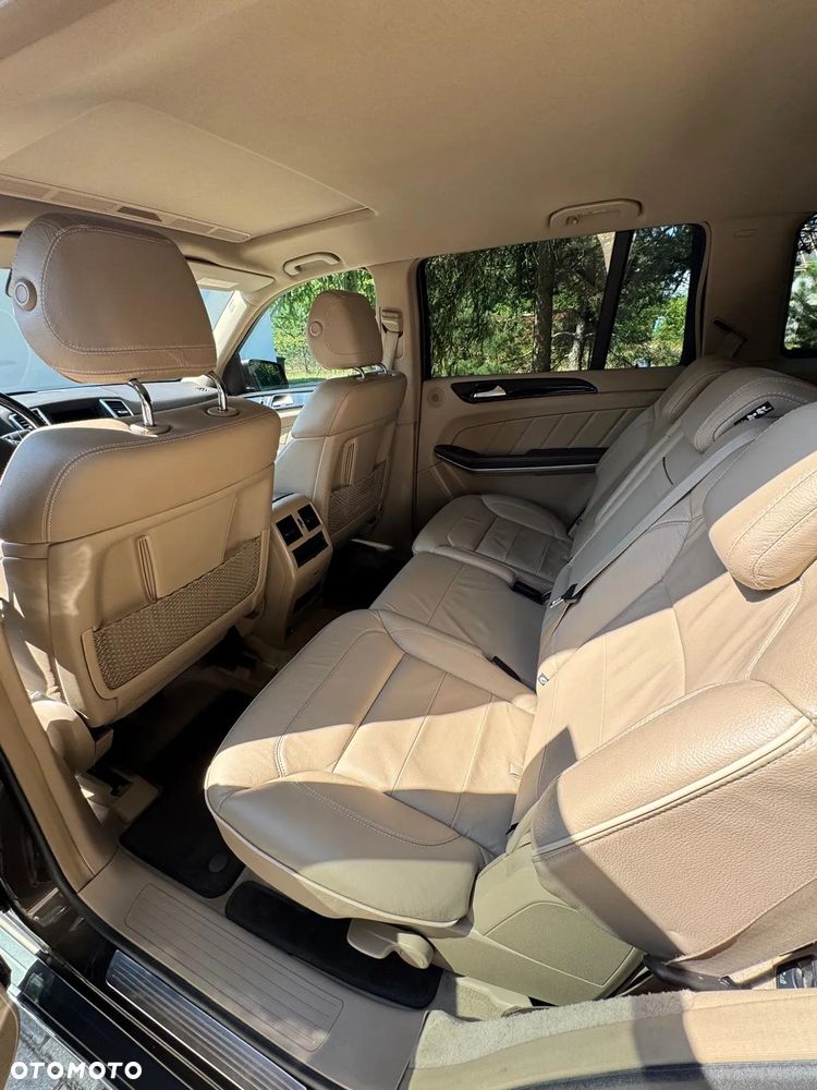 Mercedes-Benz GL 350 BlueTec 4-Matic - 7