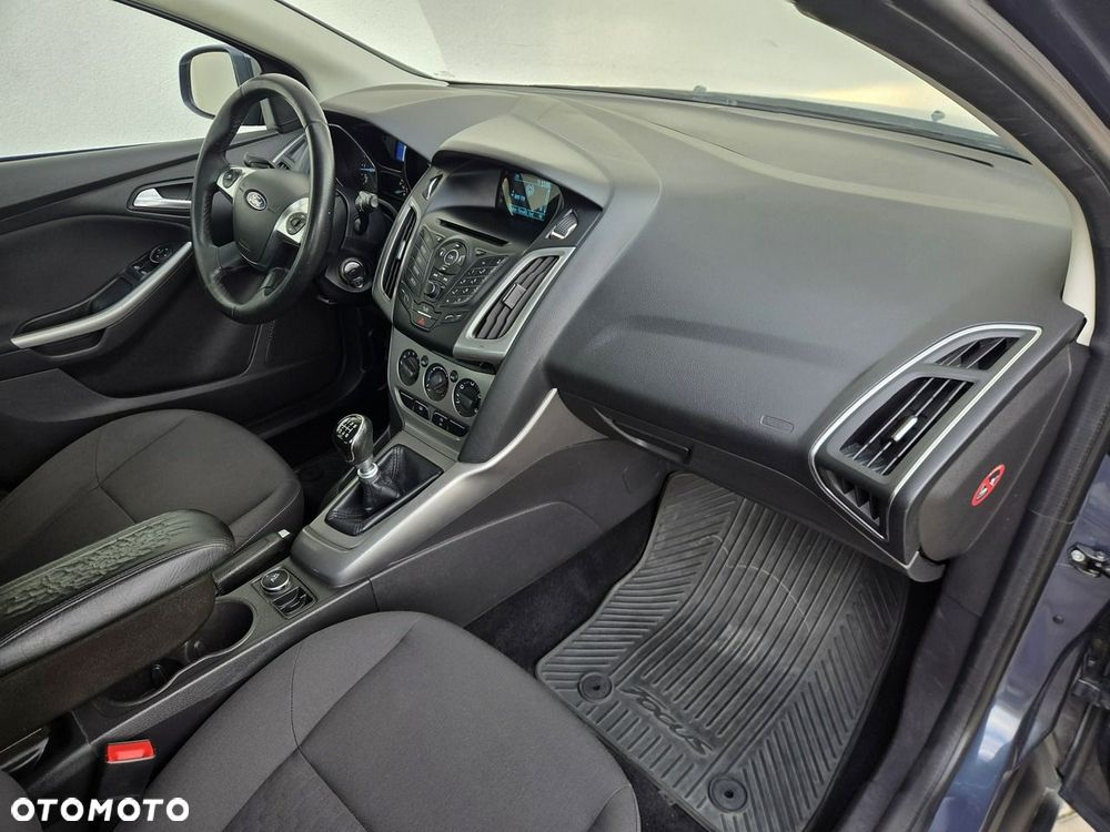 Ford Focus - 10