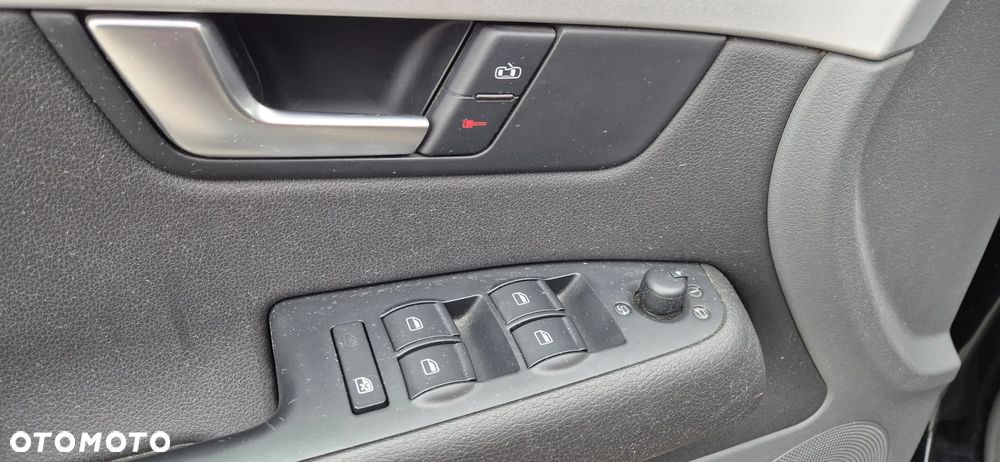 Seat Exeo 2.0 TDI CR Multitronic Style - 23