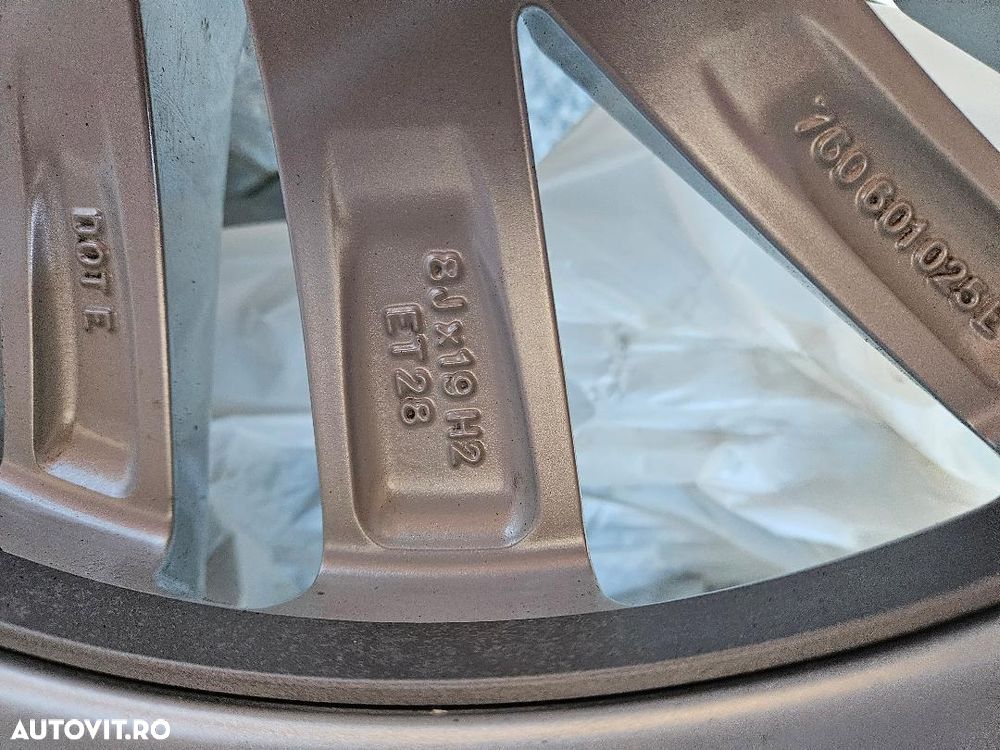 Jante Roti 19 Iarna VW Touareg Originale / Anvelope Iarna 255 55 R19 - 11