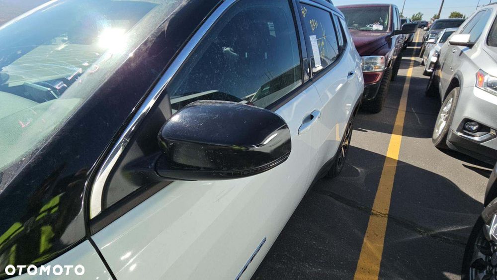 Jeep Compass - 16