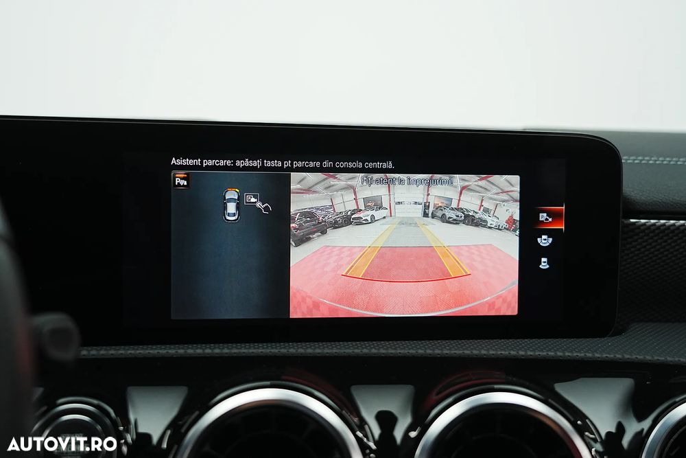 Mercedes-Benz CLA 180 7G-DCT Progressive - 34