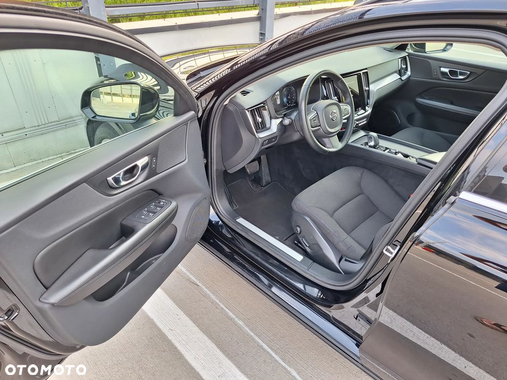 Volvo V60 B4 D Momentum Pro - 16
